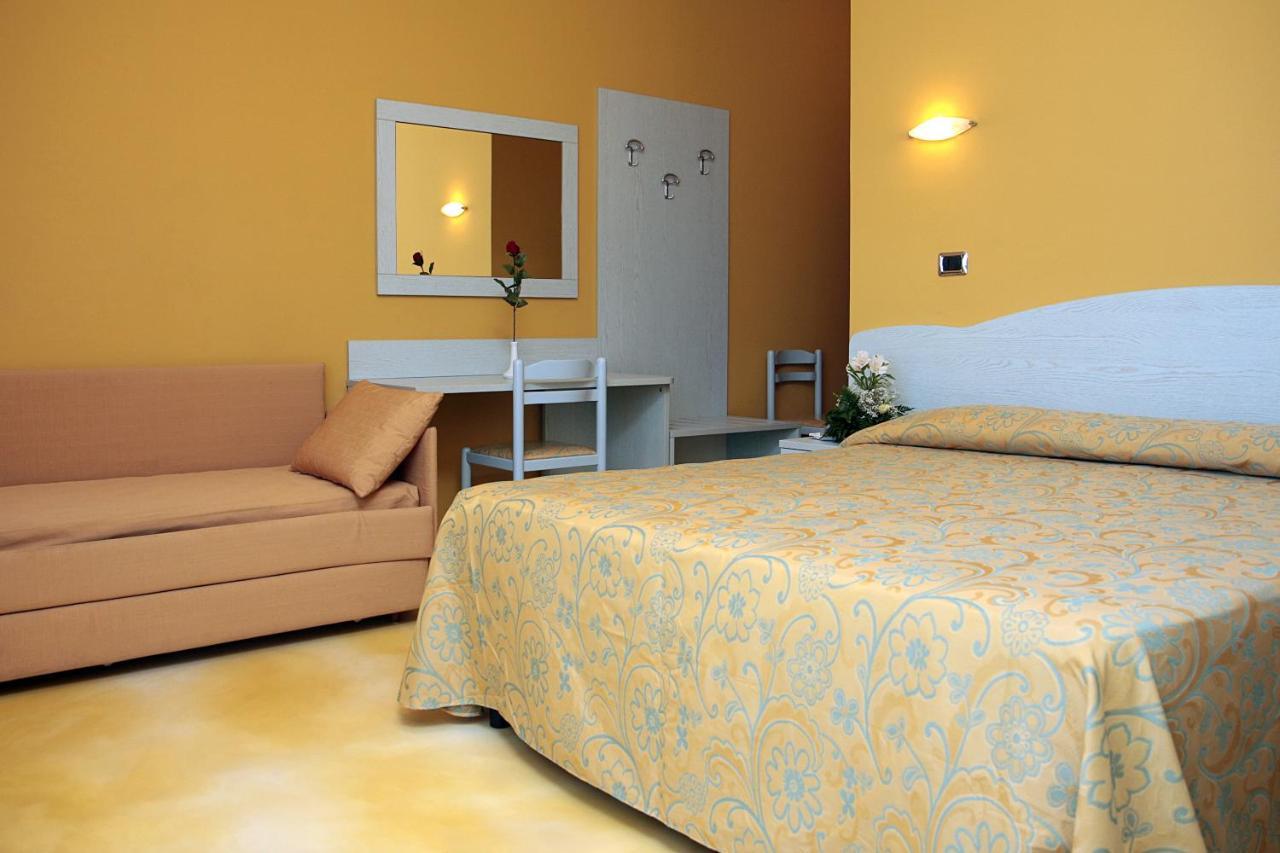 Hotel La Tartaruga 阿布鲁齐的罗塞托 外观 照片