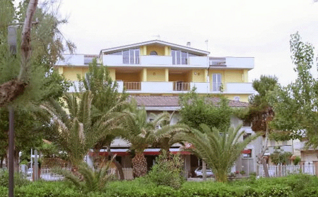 Hotel La Tartaruga 阿布鲁齐的罗塞托 外观 照片