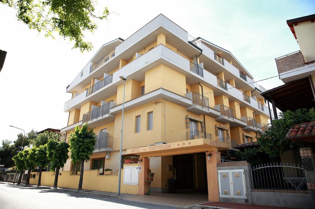 Hotel La Tartaruga 阿布鲁齐的罗塞托 外观 照片