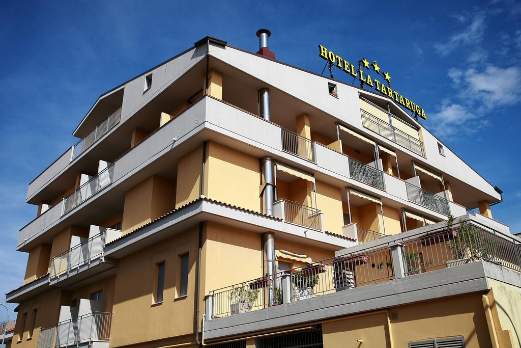 Hotel La Tartaruga 阿布鲁齐的罗塞托 外观 照片